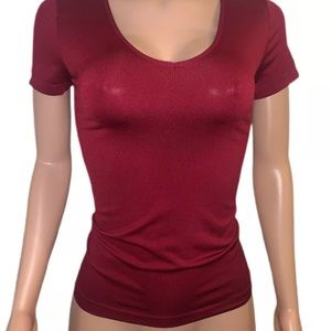 Seamless T-shirt Fitted Stretchy O/S Top New